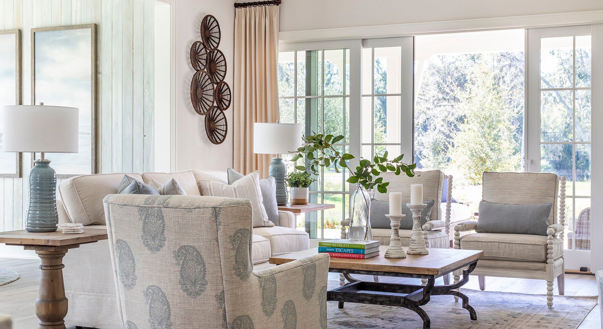 Modern living room by DF Luxry homes
